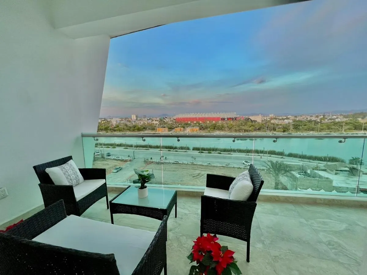 アパート The One 6 Sobre El Malecon Vista Al Estadio De Baseball マサトラン メキシコ